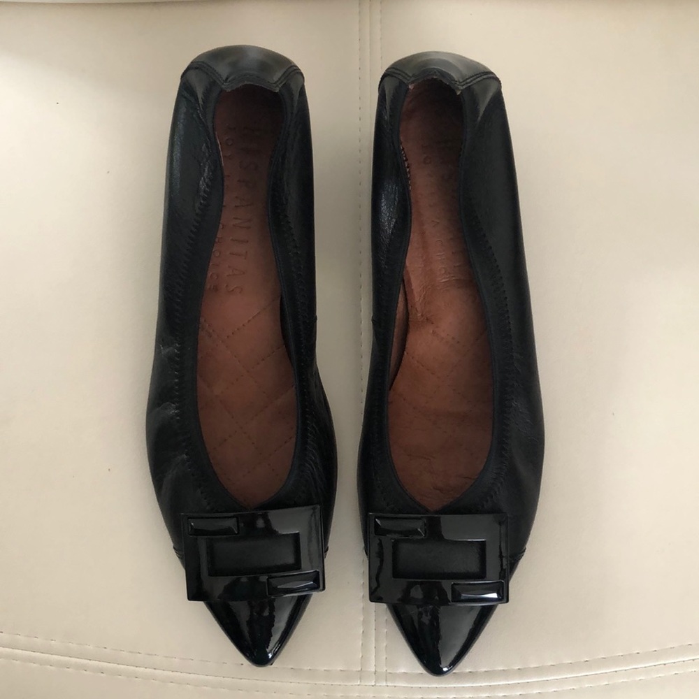 Black leather and patent leather Hispanitas shoes